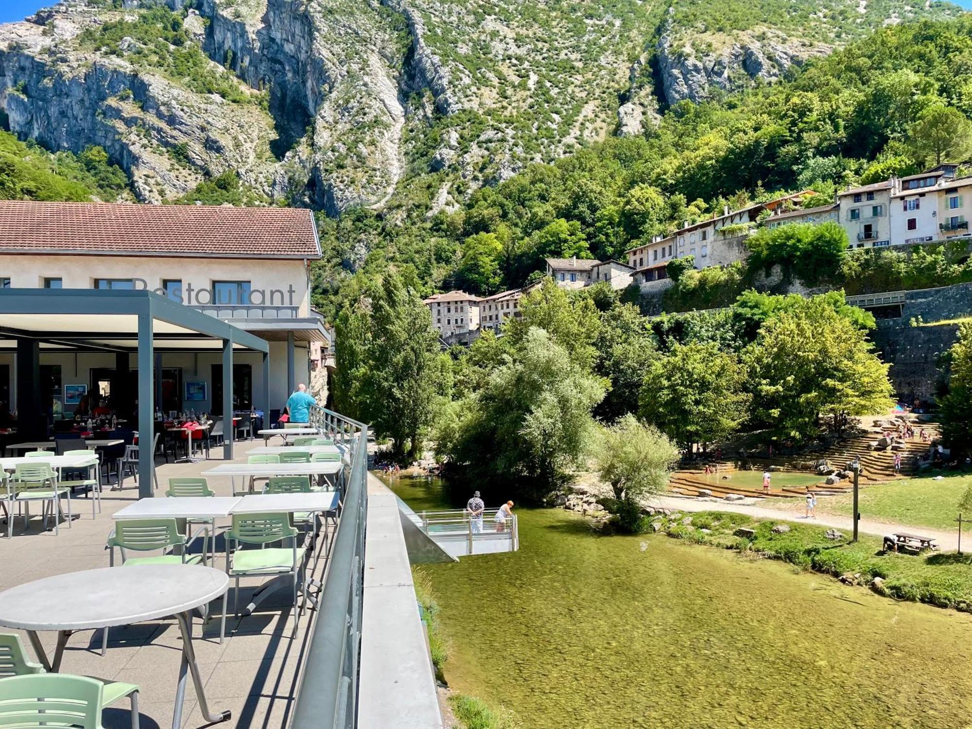 Hotel Du Musee De L'Eau Pont-en-Royans Eksteriør billede